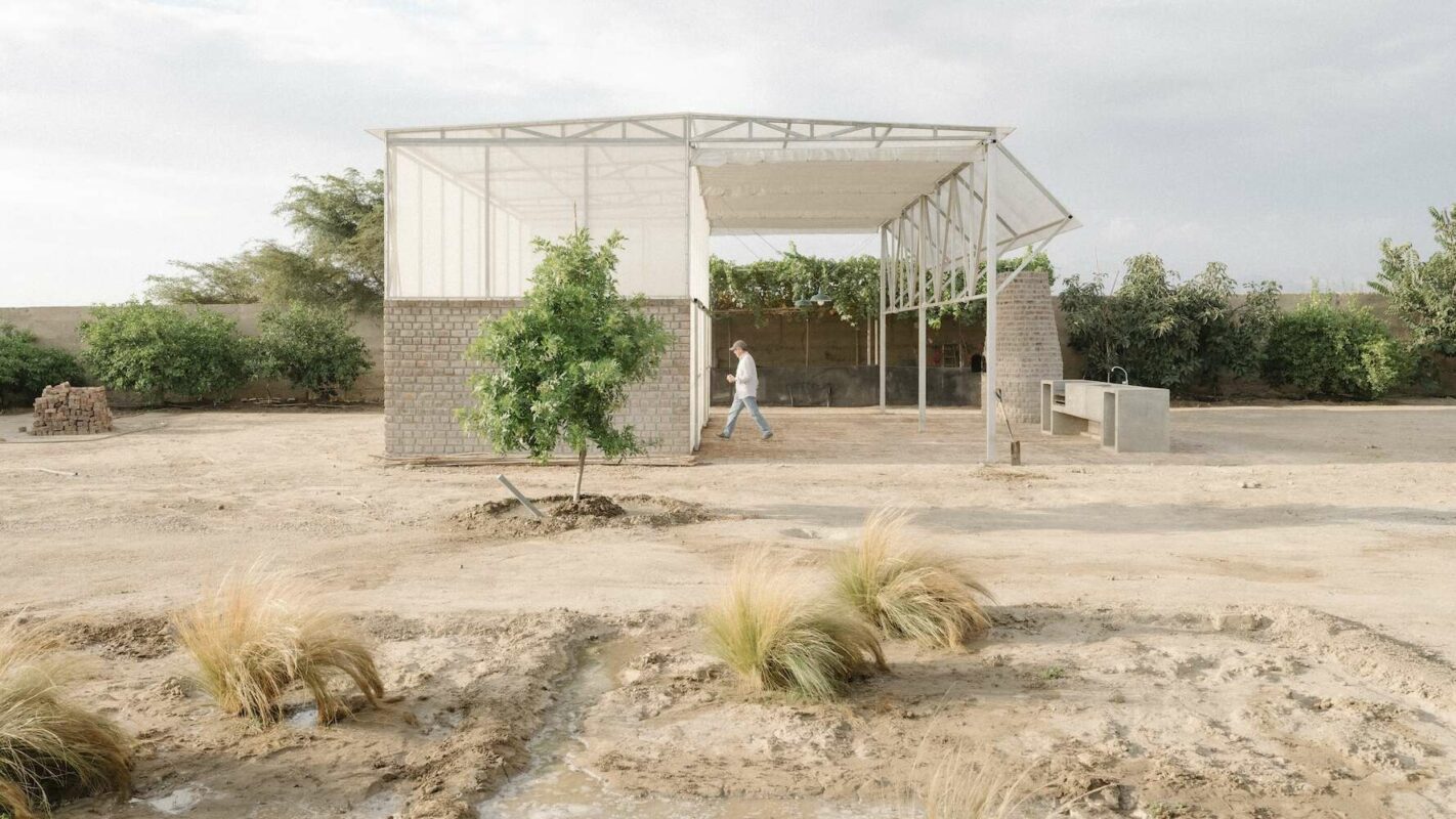 A Greenhouse for Plants and Humans by salazarsequeromedina